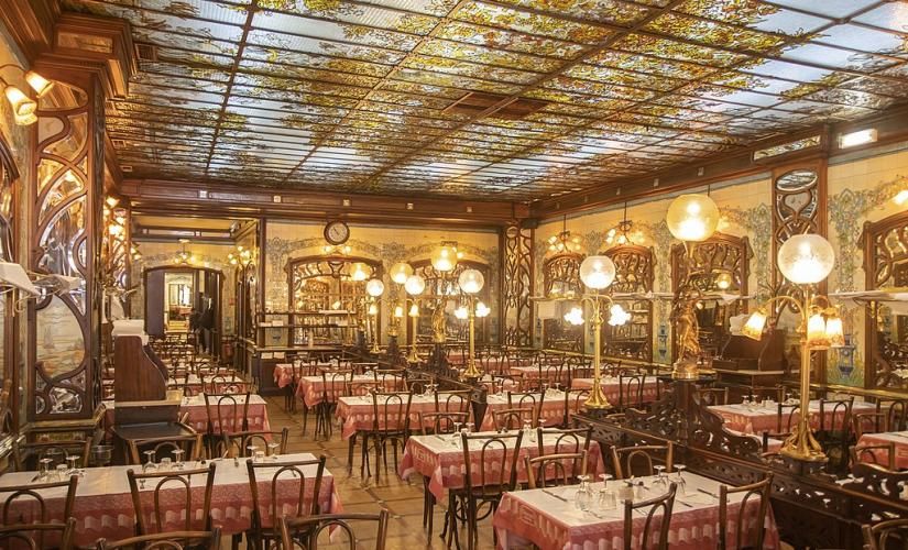 Christmas 2025 Approaches: Discover Parisian Bouillons for Festive Dining!