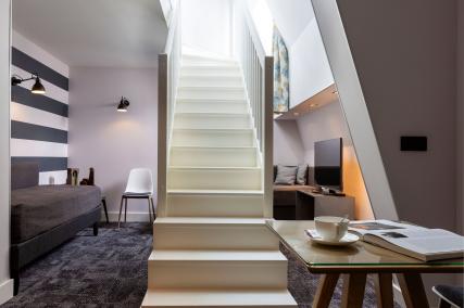 Family room in the heart of Paris, yet feeling like home