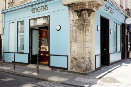 FOR LOVERS OF BESPOKE SKINCARE, BATH AND BEAUTY PRODUCTS...