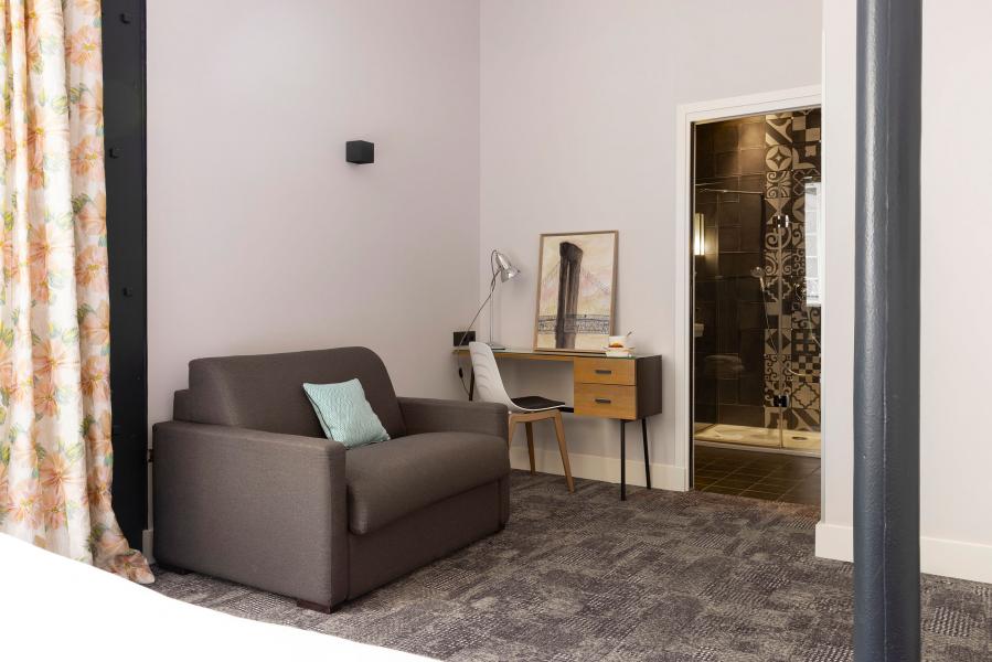 Fabric - Deluxe Room